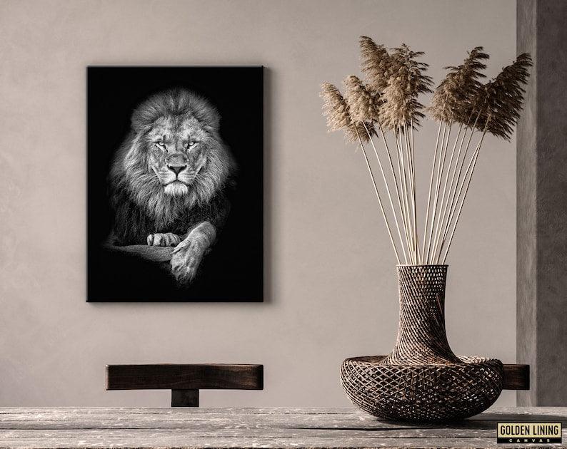 Lion in Black & White | Canvas - DreamBrothers